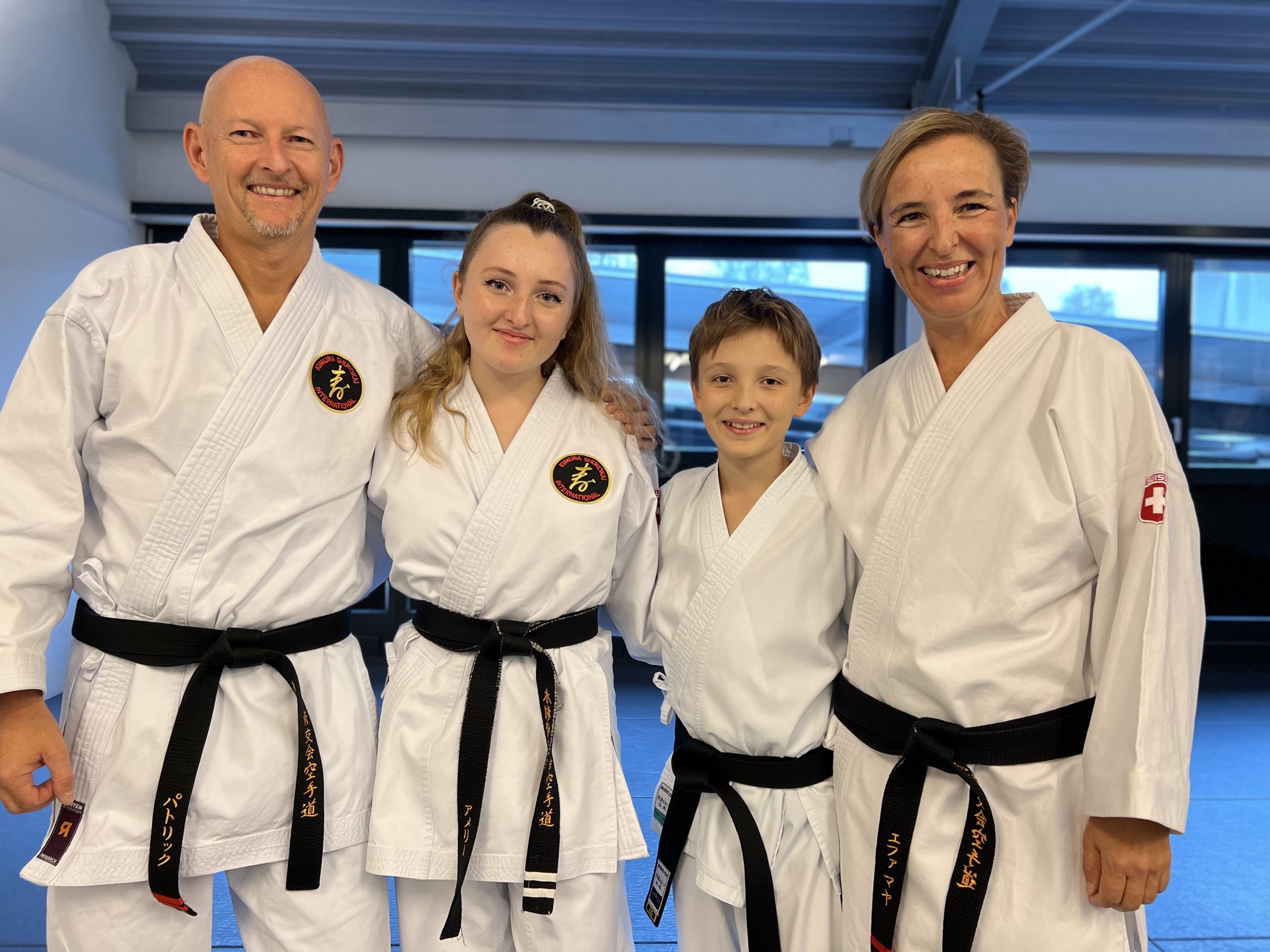 In dieser karateverrückten Horwer Familie sind jetzt alle Schwarzgurt-Träger